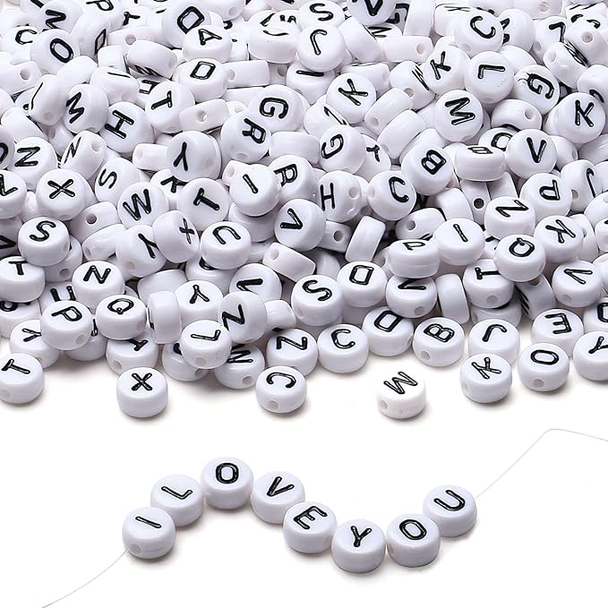 LAIDANLA 1500PCS Acrylic Letter Beads Alphabet Black Letters White Round Bead 7×4mm for Jewelry Bracelets Necklaces Key Chains Making