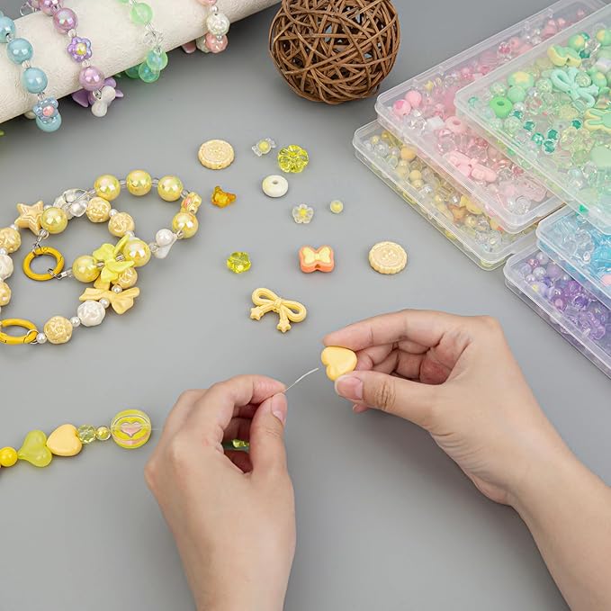 LAIDANLA Acrylic Yellow Beads for Bracelets Yellow Cute Beads for Jewelry Making DIY Necklace Keychain Assorted Random Mixed Aesthetic Phone Bead Charms 160g