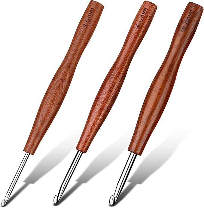 Nitlak Crochet Hooks Set, 3 Size Aluminum Ergonomic Crochet Hooks with Wooden Handle for Arthritic Hands, Beginners, Crochet Needles for Knitting Sweaters, Scarves and Blankets(3mm/4mm/5mm)