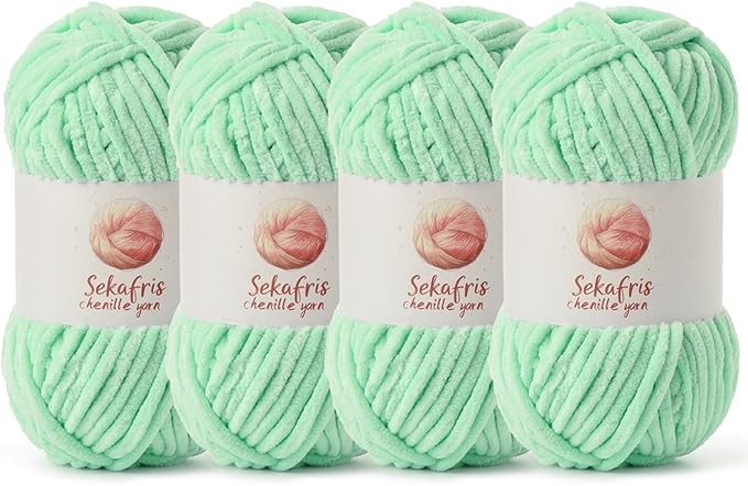 4 Pack Chunky Chenille Yarn for Crocheting, Baby Yarn for Crocheting Soft Blanket, 349.9 yds /14.1 oz Crochet Yarn, Bulky 5 Amigurumi Yarns, Fluffy Velvet Yarns for Knitting Crafts (4 Mint Green)