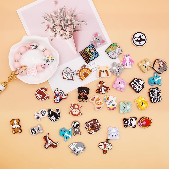 40 PCS Silicone Focal Beads for Pens Cute Animal DIY Pens Making Kit Beads Charms Bulk Assorted Shaped Silicone Beads Charms for Keychain Making Bracelet Necklace Handmade Crafts（Animal）