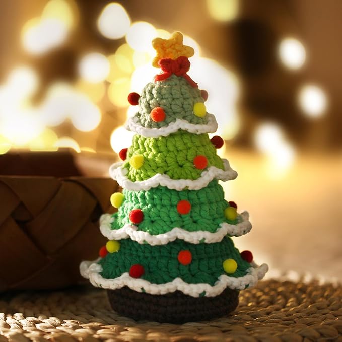 CrochetBox Christmas Crochet Kit for Beginners - Christmas Tree Starters Crochet Kit, Beginners Crocheting Kitting for Adults Teen, Gifts with Crochets Yarns, Hook, Step-by-Step Video, Instruction
