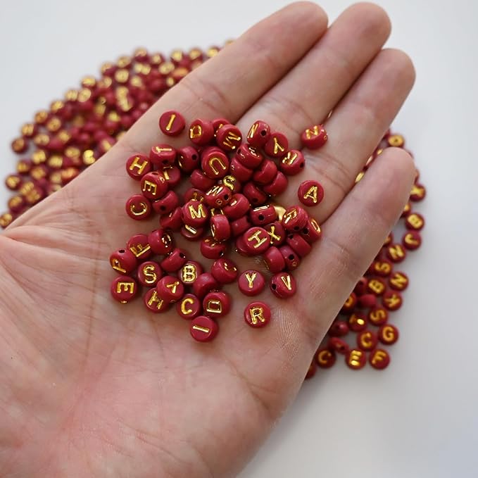 Amaney 1000pcs Red Letter Beads Gold Beads 7x4mm for Jewelry Making Bracelet Hair Braids Crafts Christmas Decorations