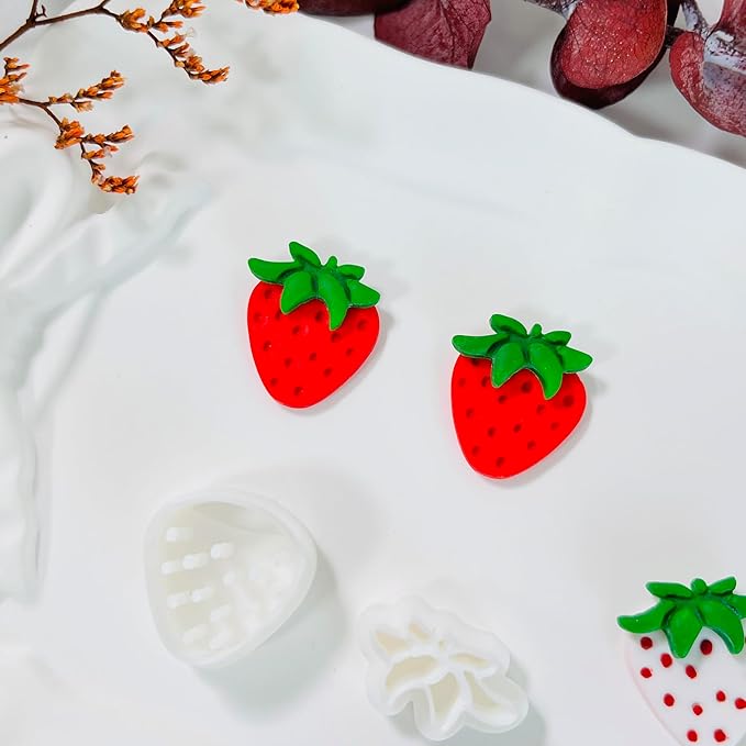 Xaekicr 2 Pcs Strawberry Polymer Clay Cutters Set – Cute Heart Clay Cutters & Texture Molds for Earrings Making, Clay Tools for DIY Polymer Clay Jewelry