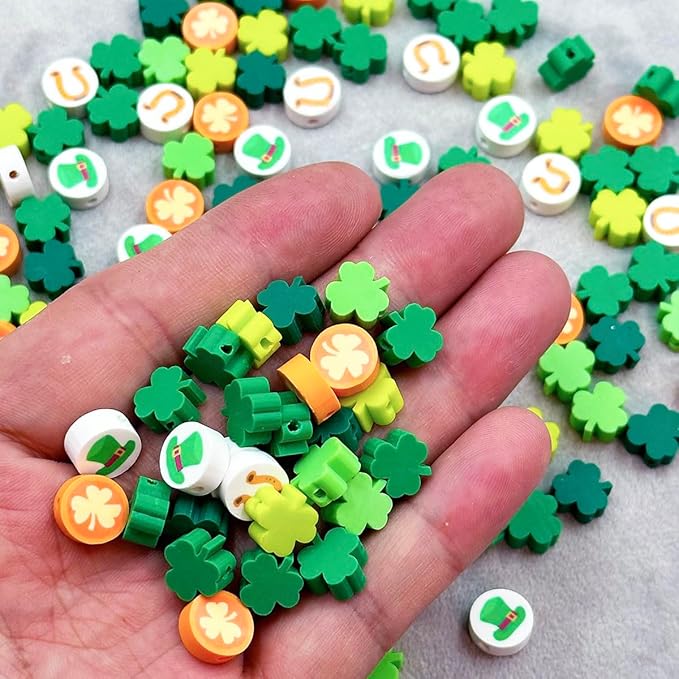 100Pcs St. Patrick's Day Shamrocks Handmade Polymer Clay Beads, Luck Clover Prints Polymer Clay Spacer Beads for Women Jewelry Making DIY Charms Bracelet Necklace Hair Clip Accessories Handmade Craft