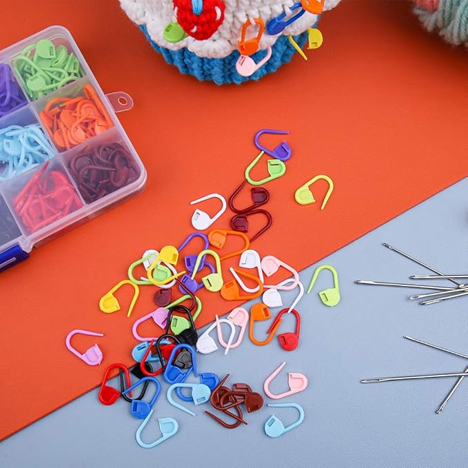 LUNARM 315 Pieces Stitch Markers for Crocheting, Stitch Locking Clip Colorful Knitting Markers Crochet Clips with 15 Pieces Big Eyes Blunt Sewing Needles (2inch/2.3inch/2.7inch)