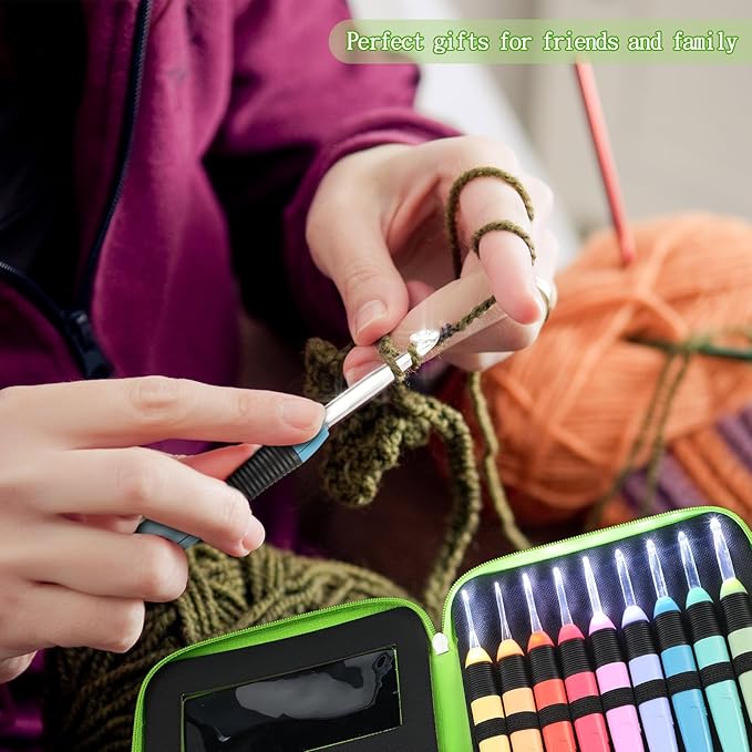 Chuangdi 9 Pieces Lighted Crochet Hooks with Case 9 Size LED Light Crochet Hooks Set Knitting Needles Craft Yarn Weaving Needles Comfortable Smooth Handle for Knitting, 2.5 mm-6.5 mm(Colorful)
