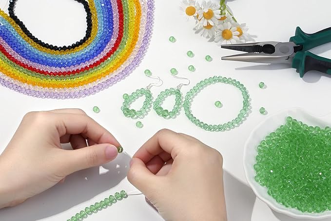 DUQGUHO Crystal Green Beads,500 Pcs Glass Beads for Jewelry Making Loose Beads Bulk Glass Beads for Bracelets Crafts Earring 6/8mm