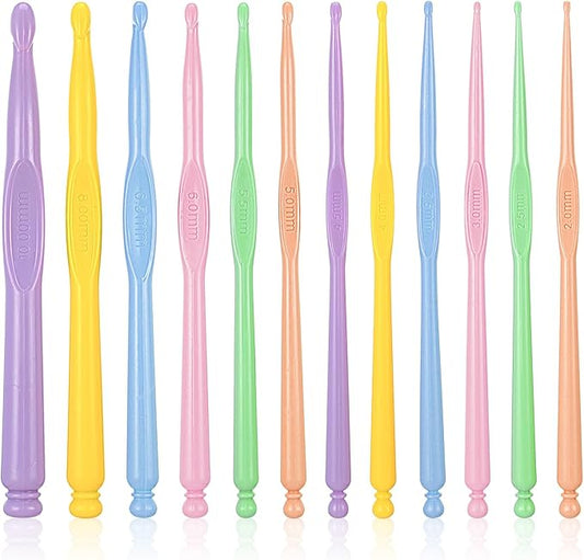 24pcs Plastic Crochet Hooks Set 2.0mm - 10.0mm Ergonomic Crochet Hooks for Arthritic Hands Extra Long Colorful Yarn Crochet Needle DIY Yarn Weaving Tool for Beginner Crocheter Scarf Hat Glove Knitting