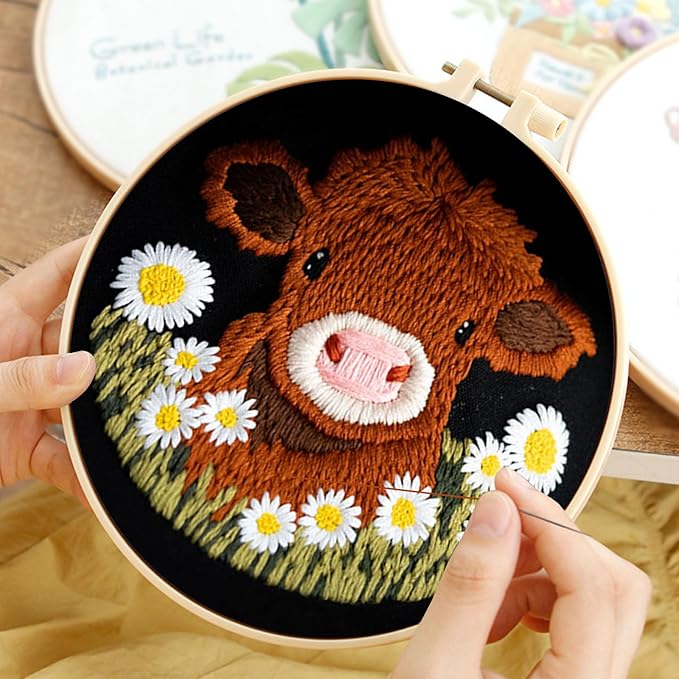 FSSODWT Embroidery Kit Canvas Tote Bag, Canvas Handbag Embroidery Kit for Beginners with Pre - Printed Highland Cow Pattern - DIY Needlepoint Crafts with Hoops Threads Needle for Adults