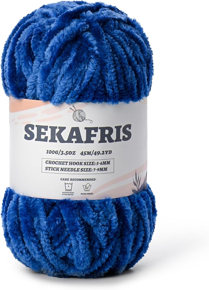 Fuzzy Chunky Chenille Yarn for Crocheting，Soft Plush Yarns for Hand Knitting，Bulky 100 g（49.2 yd） Baby Blanket Yarn for Crocheting Amigurumi，Crochet Fluffy Velvet Yarns (Royal Blue)