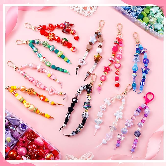 TOHONGADON 2200 PCS DIY Bag Charm Kits, Assorted 8 Colors Acrylic Heart Star Flower Letter Alphabet Beads, Beaded Keychain Making Kit for Women, Keychain Jewelry Making Kit with Beads