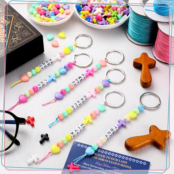 Landical 564 Pcs DIY Bead Keychain Kit Key Chain Making Craft Adjustable Letter Beads String Mama Gift Alphabet Bead Jewelry Key Ring Backpack Accessories for Party Favor(Cross,Cream Color)