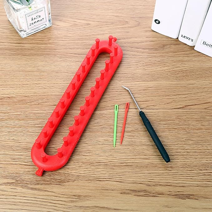 Rectangle Knitting Looms，Plastic Weaving Looms Set，Weaving Loom，Scarf Hats Making Tools，DIY Crocheting Handmade Craft Kit with a Crochet Hook and Needle for Knitting Lovers，26 cm (Red)