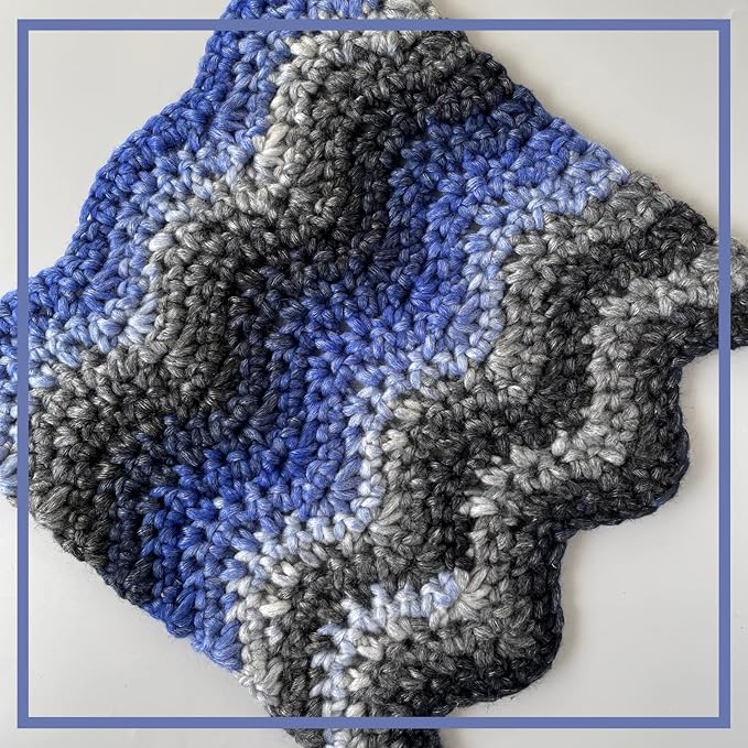 Ombré-Encore Chunky Ombre Yarn for Crocheting, 3 Balls, 507Yds/420G, Free Patterns - Multi Colored Bulky 5 Weight Yarn for Knitting - Hurricane Blue