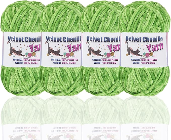 4 * 100g Fluffy Velvet Chenille Yarn for Crocheting and Knitting, Handcrafts Weaving Soft Chenille Yarn for Crocheting Clearance, Used for Making Baby Yarn Blanket, Clothes, DIY Craft (Grass Green)