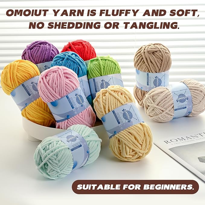 Chunky Chenille Yarn for Crocheting, Baby Yarn for Crocheting Soft Blankets, Bulky Yarns for Crochet Amigurumi, 100g (74.3yds) Fluffy Velvet Yarns for Hand Knitting (Dark Green)