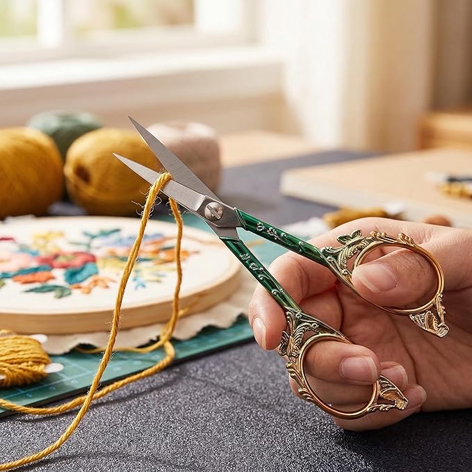 Crochet Scissors with Cover – Green Gold Vintage Small Embroidery Scissors, Sharp Craft Scissors for Yarn Thread Sewing Needlework, Cute Butterfly Design Gift for Crocheter Quilter, 4.6 Inch