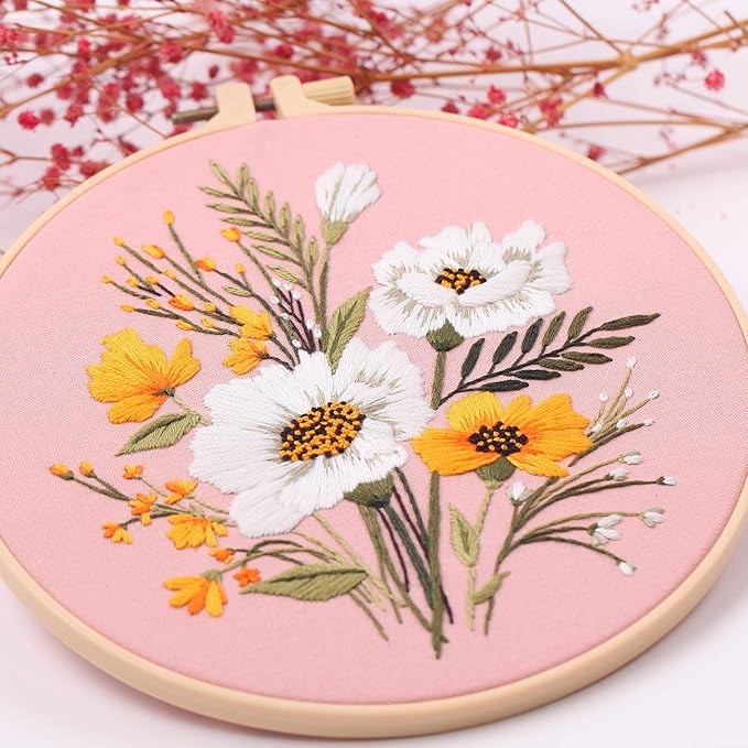 4pcs embroidery kits for beginners, including printed embroidery cloth with flower patterns, 2 plastic embroidery rings, 1 pair of scissors, colored threads, needles and an embroidery instructions