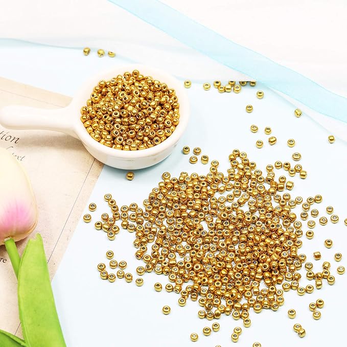 Bala&Fillic Golden Color 4mm Seed Beads About 1200pcs/100Grams in Bag, 6/0 Glass Craft Beads for Making Bracelet and Necklace (Golden)