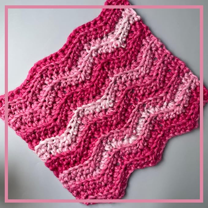 Ombré-Encore Chunky Ombre Yarn for Crocheting, 3 Balls, 507Yds/420G, Free Patterns - Multi Colored Bulky 5 Weight Yarn for Knitting - Flamingo Pink