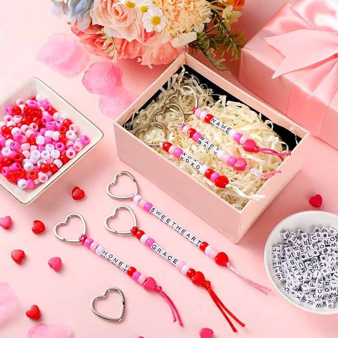 Landical 564 Pcs Mother's Day Keychain Craft DIY Heart Bead Keychain Making Kit Adjustable Letter Bead Galentine's Day Friendship Love Mom Gift Jewelry Accessories Valentine Party Favor(Sweet Color)