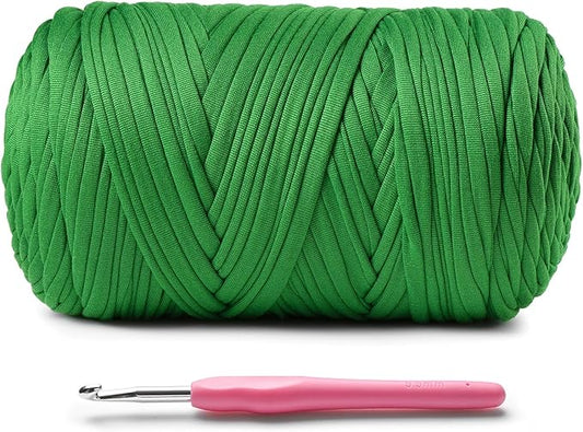 Elastic Fabric T Shirt Yarn for Crocheting，Beginner Crochet Yarns with Polyester Spandex Blend,Total 400g/114yds Soft Tshirt Yarn for Crochet Crafts/Bags/Baskets（Grass Green）