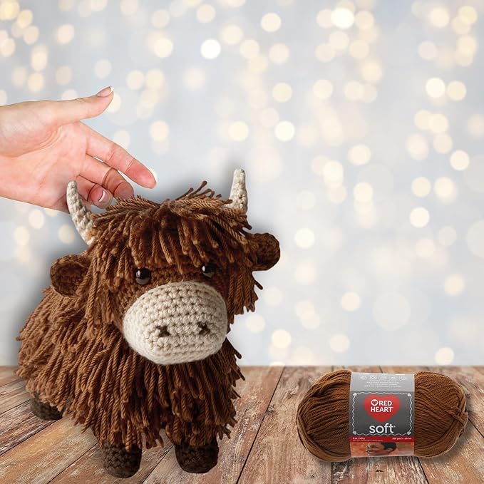 LEISURE ARTS Highland Cows Amigurumi Pattern – Crochet Amigurumi Pattern Books for Beginners & Experts Featuring Cute Highland Cows, A Must-Have Crochet Animals Book