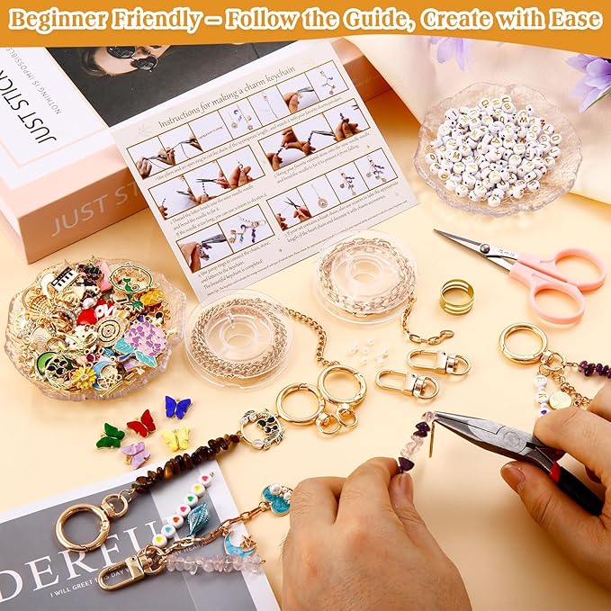 TOHONGADON 674 Pcs Lip Gloss Charms, Keychain Making Kit, Bag Charm Kit with 3 Kinds of Crystal Stones, 322 Charms, 12 Keychain Clips, Key Ring Jewelry Plier, Extender Chain for DIY Crafting