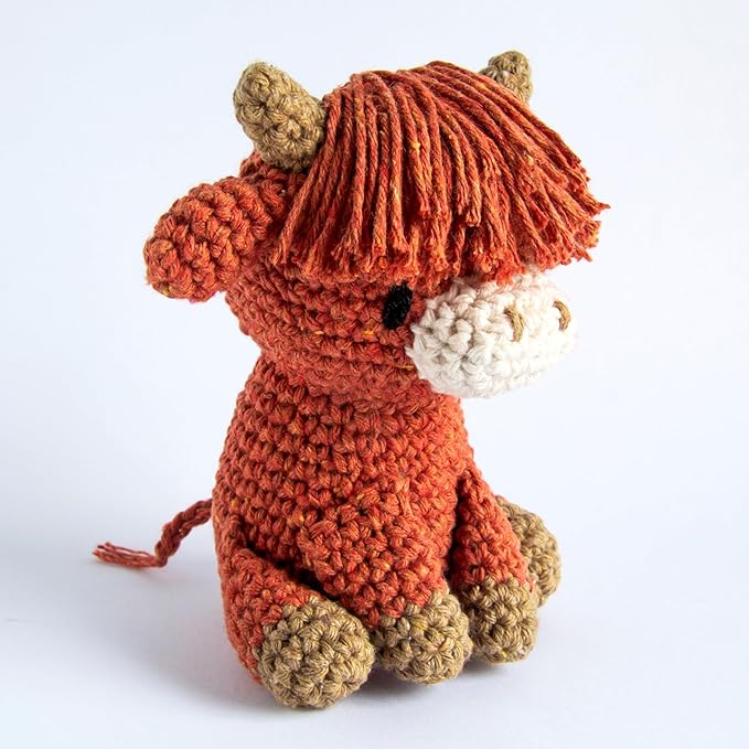 Hoooked Amigurumi Crochet Kit - Aidan the Highland Cow