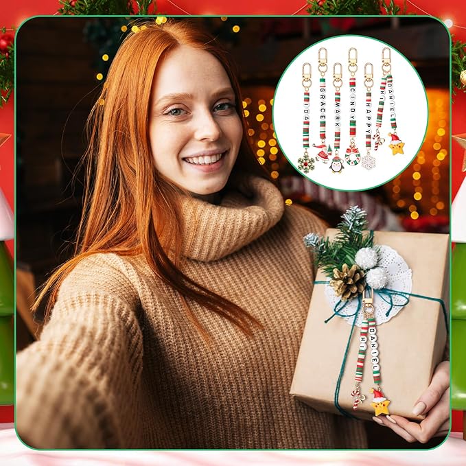 Tondiamo 2823 Pcs Christmas Bead Keychain DIY Craft Making Kit Christmas Key Ring Charms Letters Beads String for Xmas Gift Jewelry Key Ring Backpack Accessories