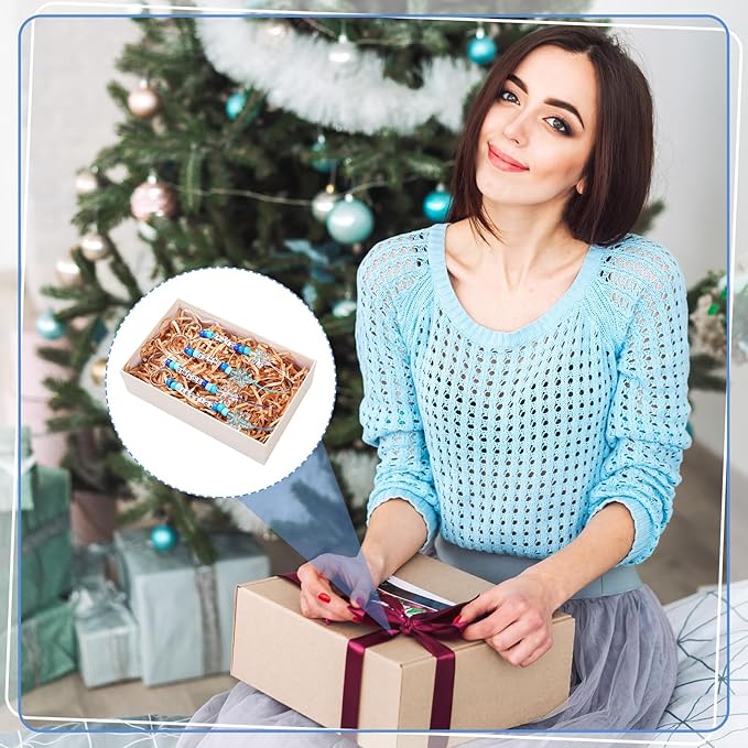 Landical 564 Pcs Snowflake Keychain Making Kit DIY Bead Key Chain Set Christmas Winter Charm Adjustable Letter Bead Craft Xmas Gift Jewelry Backpack Accessories Holiday Party Favor(Lovely Color)