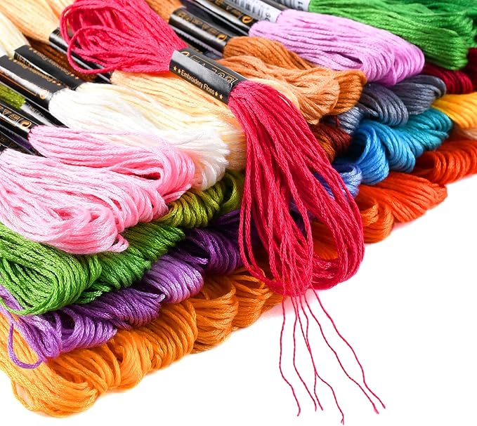 VICOVI Friendship Bracelet String Kits, 100 Colors Embroidery Floss and 15 Skeins White & 15 Skeins Black Color, 10 Pcs Plastic Floss Bobbins for Cross Stitch Threads Bracelet Yarn Craft Floss