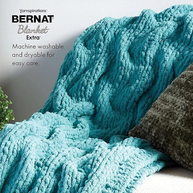 Bernat Blanket Extra Thick Vintage White Yarn - 1 Pack of 21.12oz/598.74g - 100% Polyester - #7 Jumbo - 72 Yards - Chunky Yarn for Hand Knitting, Crocheting, Crafts & Amigurumi