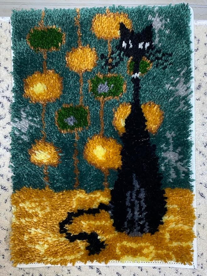 GLAECYY Latch Hook Kits Rug Crochet Yarn Kit Cushion Colour Pre-Printed Canvas Rug Needlework DIY Hook and Latch Kit (Black Cat)