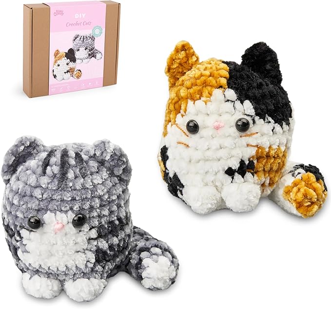 HOUSE CREATIVITY Chenille Crochet Kit for Beginners, Make 2 Ultra-Soft Cat Plushies, Amigurumi Crochet Starter Kit with Video Tutorial, Plush DIY Craft Kit with Chenille Yarn, Hook, Eyes & Stuffing