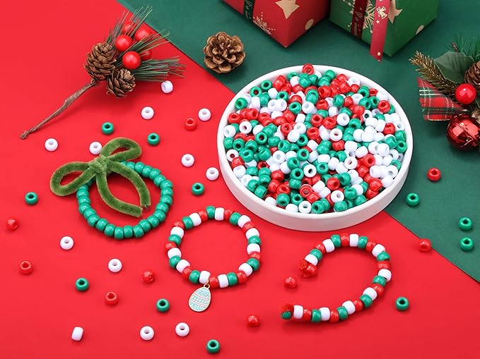 1000 Pcs Christmas Pony Beads Plastic Bead for Bracelets Christmas Beads for Jewelry Making Red Green White Pony Bead for Crafts Suitable for Ages 14 and Above