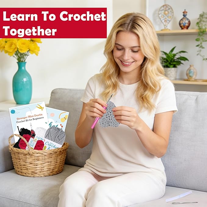 Alvian Mini Monster Crochet Beginner Kit - Amigurumi Demogorgon Keychain Craft Set Complete with Yarn, Tools & Step-by-Step Video Tutorial