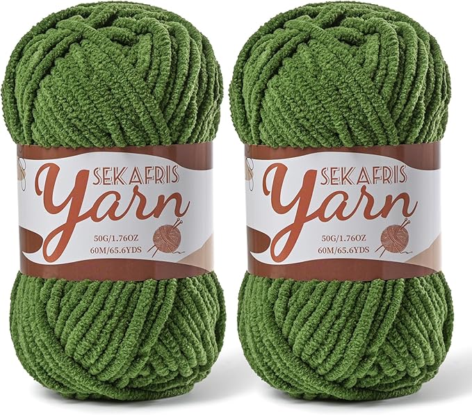 2 Pack Fluffy Velvet Yarn for Crocheting，Baby Blanket Yarn for Crocheting Soft，100g(131yds) Amigurumi Yarns，Plush Chenille Crochet Yarns，Puzzle Yarn for Crochet Weaving Craft(2 Pine Green)