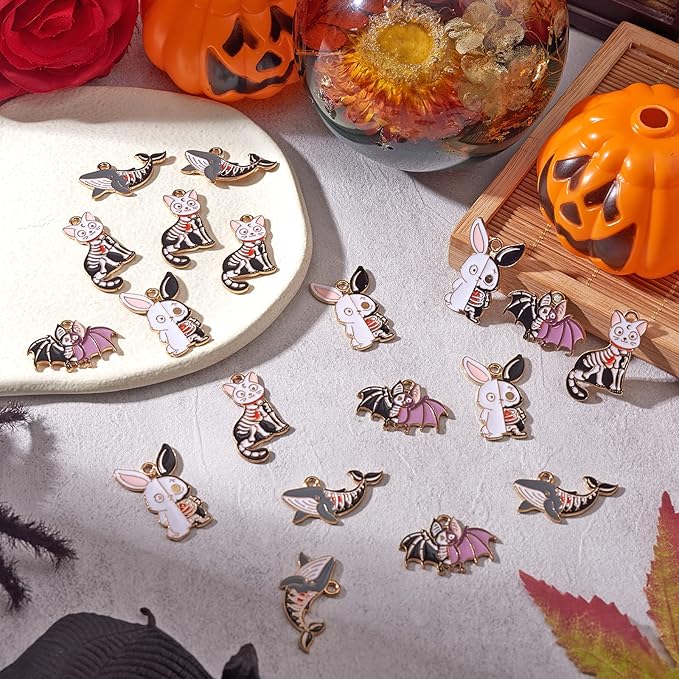 WEWAYSMILE 20pcs Halloween Charm Pendant Bat & Animal Charms for Jewelry Making Kit - Necklace, Bracelet & Earrings Accessories