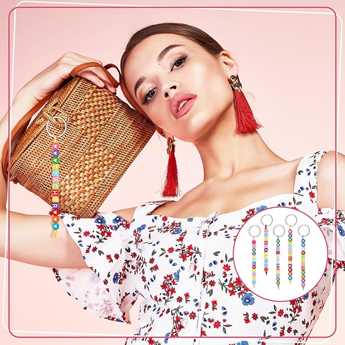 Landical 564 Pcs DIY Bead Keychain Kit Key Chain Making Craft Adjustable Letter Beads String Mama Gift Alphabet Bead Jewelry Key Ring Backpack Accessories for Party Favor(Round,Light Color)