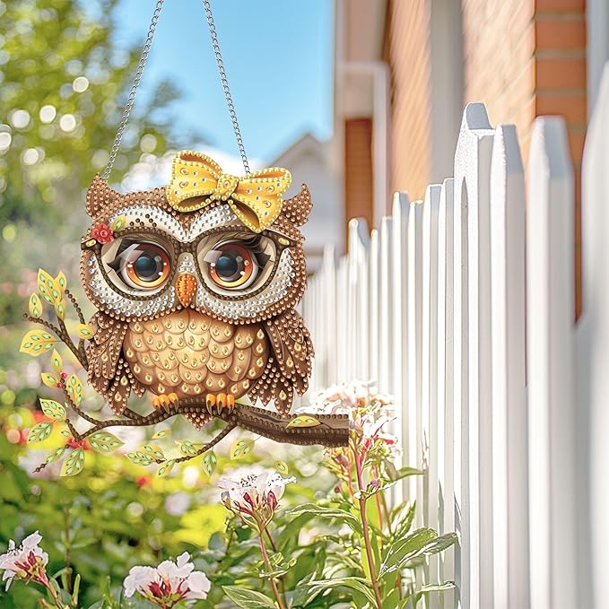 Wergund 5D DIY Owl Diamond Art Hanging Kits, Hanging Diamond Art Birds, Acrylic Special Shaped Rhinestone, Window Hanging Pendants for Home Wall Garden Front Door Outdoor Decor Gift(Owl)