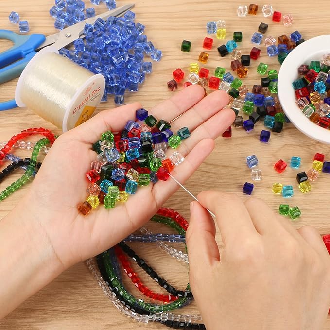 100 Pcs 8mm Cube Crystal Glass Beads for Jewelry Making, Square Crystal Beads with Box, Crystal Spacer Beads for DIY Craft Bracelets Charms Wind Chimes (Transparent)