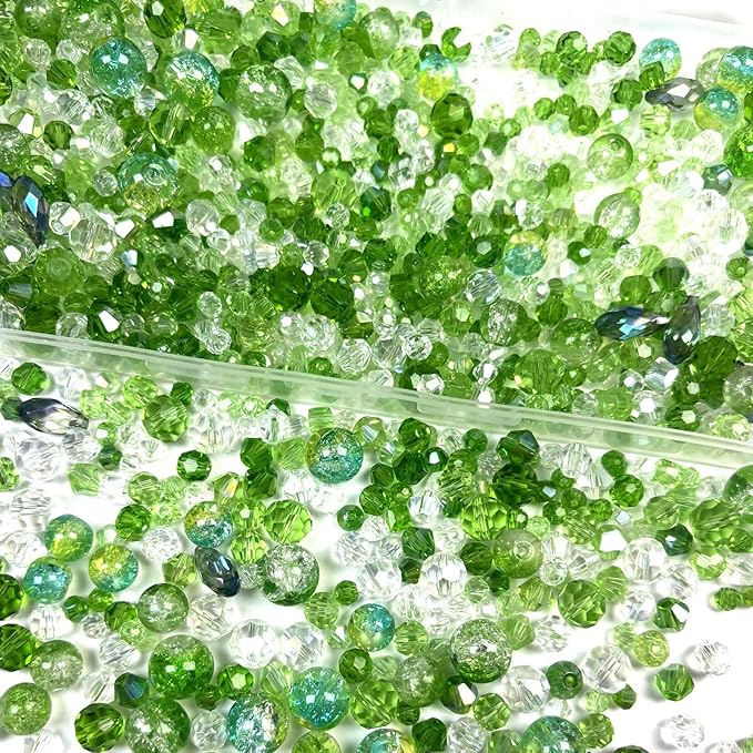 1000pcs Green Beads, Glass Crystal Beads for Jewelry Making, Assorted Styles Craft Crystal Beads (Teardrop, Bicone, Rondelle, Square, Crackle Round) for Bracelet Necklace Earring, Bead Kit with 1 Box