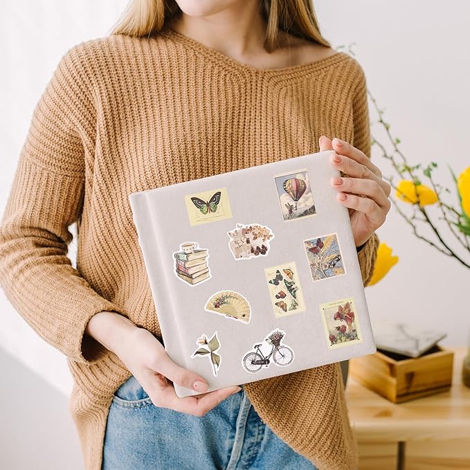 DeaGenlte 200pcs Junk Journal Supplies, Vintage Scrapbook Stickers Journal for Scrapbooking Supplies Kit Relationship Scrapbook Album Kit