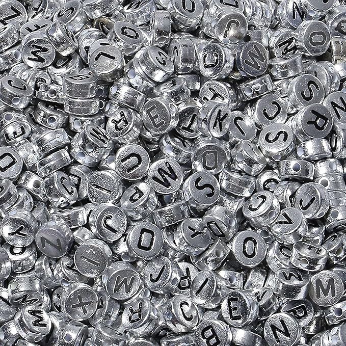 LAIDANLA 1500PCS Acrylic Letter Beads Alphabet Black Letters Silver Round Bead 7×4mm for Jewelry Bracelets Necklaces Key Chains Making
