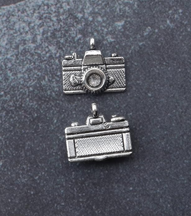 50 Pcs Camera Charms Silver Gold Mini Cute Metal Beading Jewelry Making Kit for DIY Crafting Christmas Gift Idea Necklace Bracelet Earring Keychain Making Supplies Accessories (Silver-1)