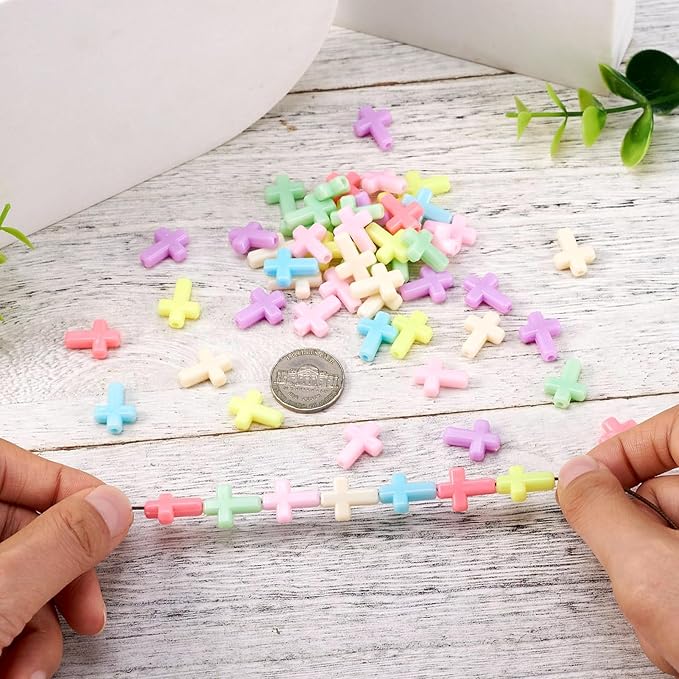 FASHEWELRY 100Pcs Candy Color Acrylic Crosses Spacer Mixed Color Crucifix Loose Cute Beads Bulk for Bracelet Necklace Jewelry Making