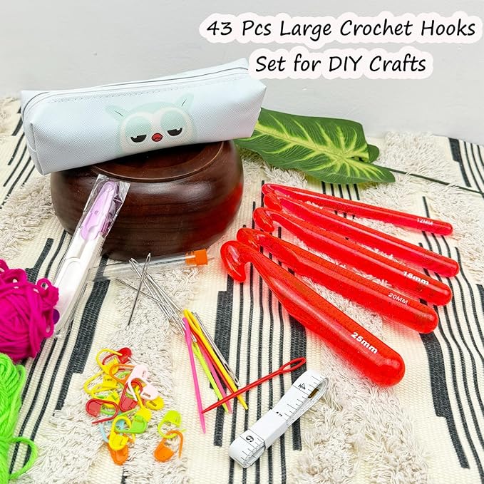 Hobekoee 43 Pcs Large Crochet Hooks Set,12mm 15mm 18mm 20mm 25mm Large Crochet Hooks for Chunky Yarn,Plastic Crystal Smooth Big Crochet Needles for Handmade DIY Crochet with Storage Bag