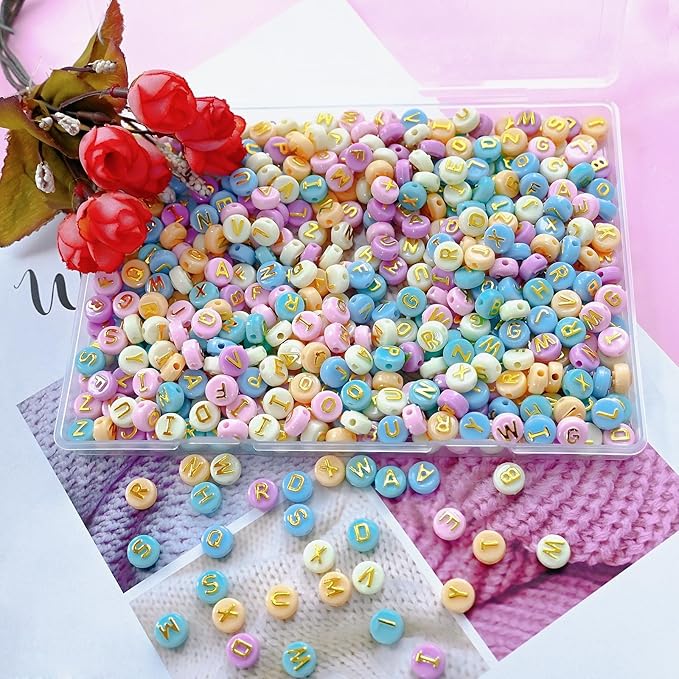 Amaney 500pcs Big Letter Beads Colorful Macaroon10x6mm Gold Letter Round Flat Beads for DIY Bracelet Making